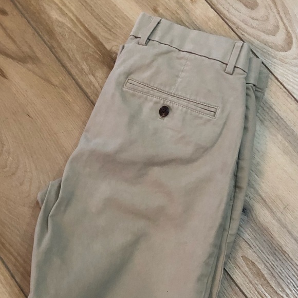 modern khakis in straight fit with gapflex